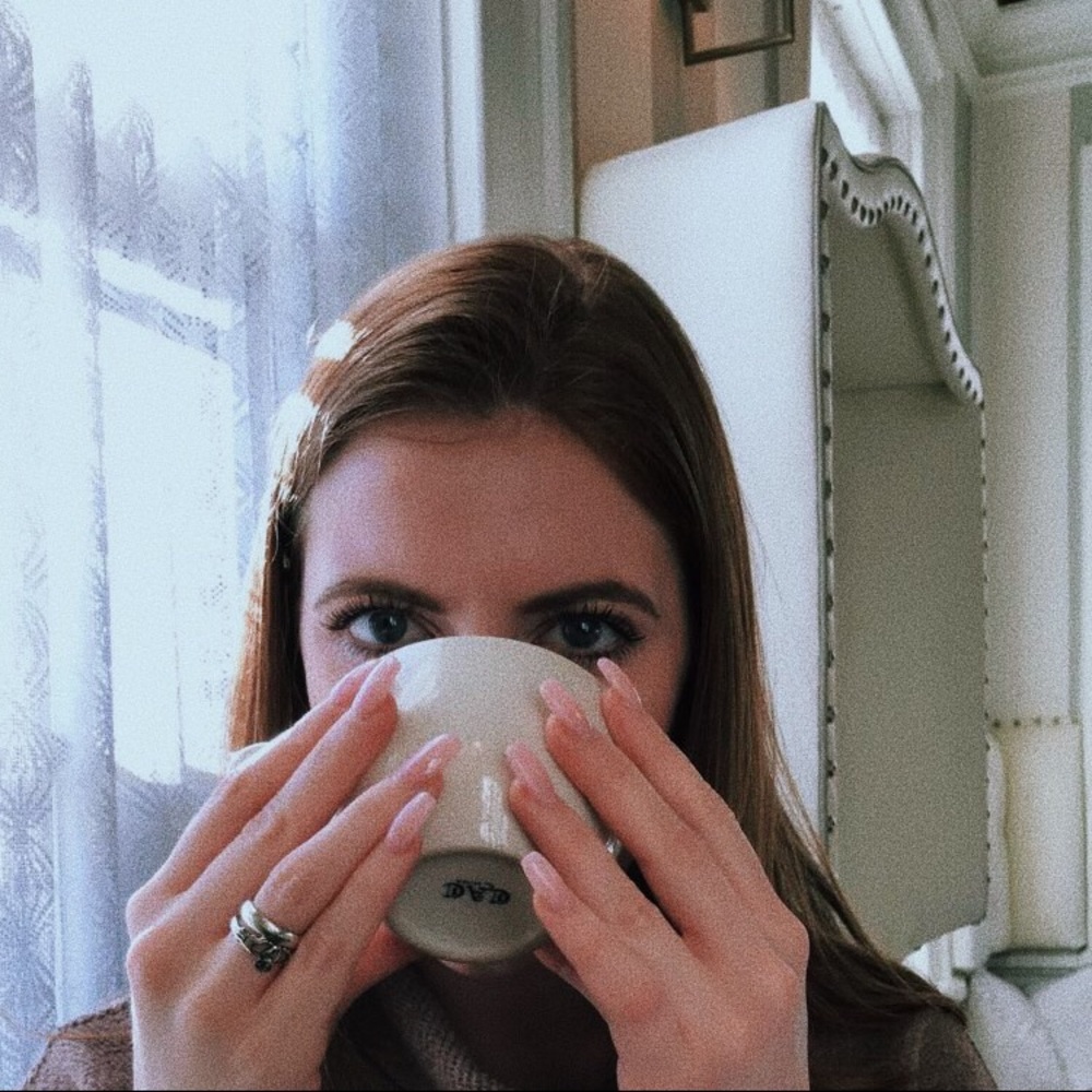 Meet your Posher, Olivia